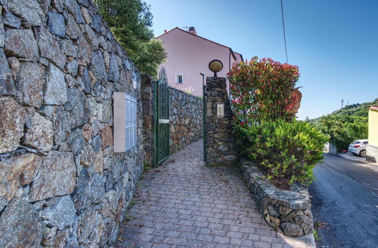 Villa Zafferano Suites Челле-Лигуре Экстерьер фото