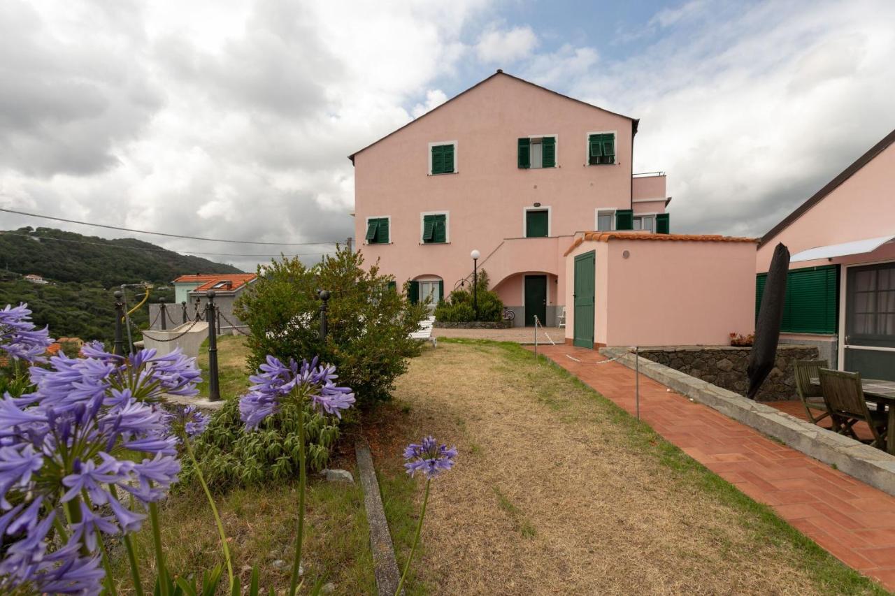 Villa Zafferano Suites Челле-Лигуре Экстерьер фото