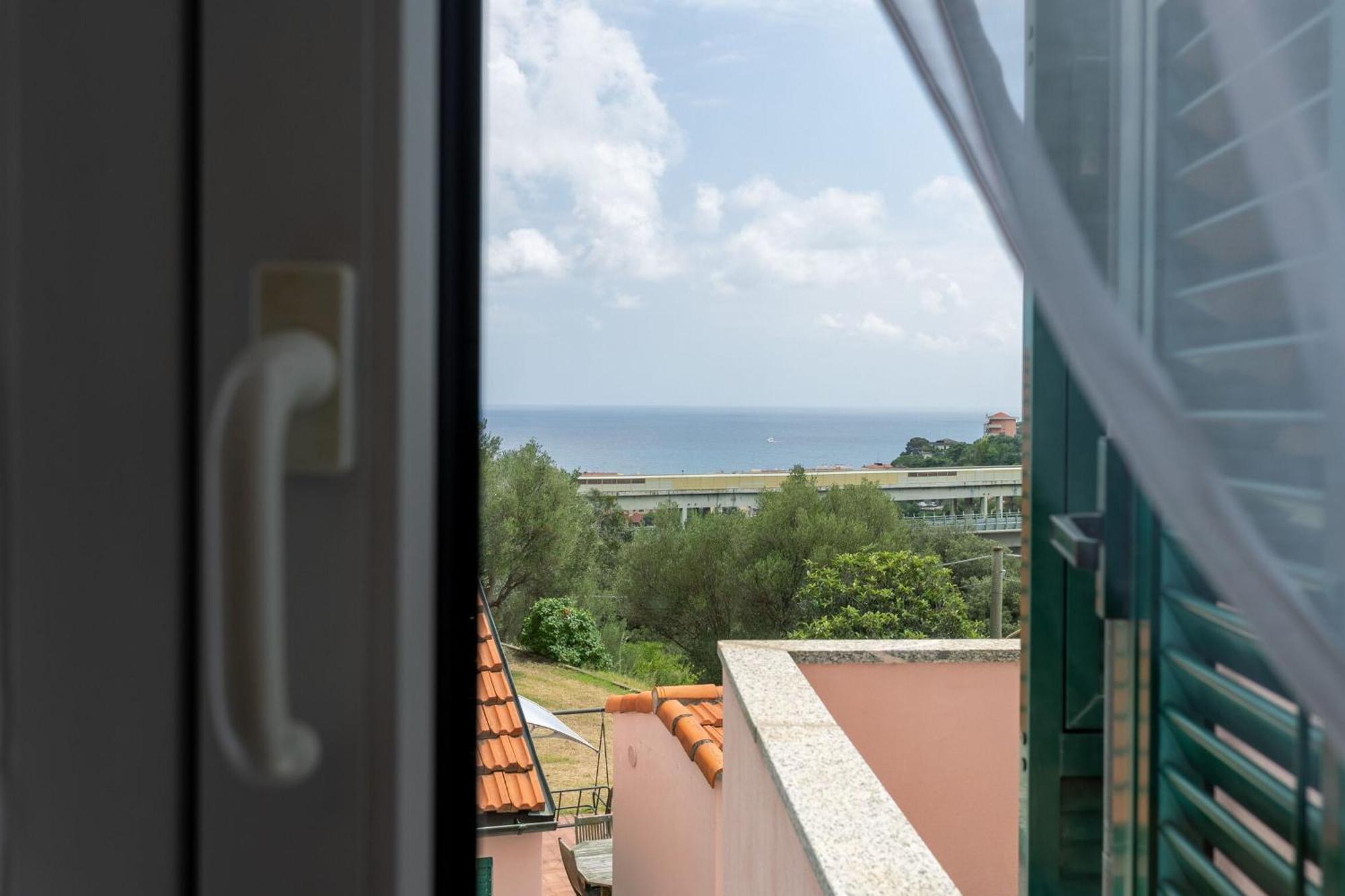 Villa Zafferano Suites Челле-Лигуре Экстерьер фото